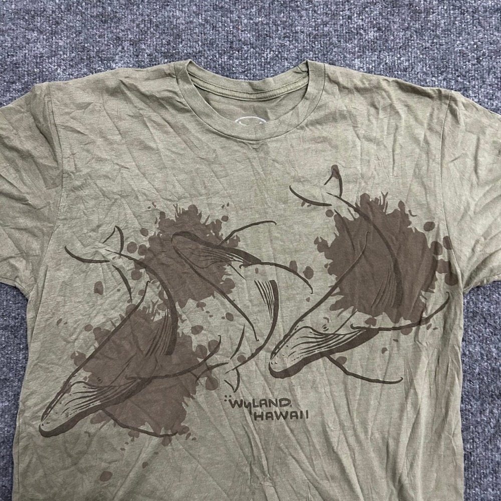 Wyland T-Shirt Mens Size L Olive Green Whale Hawaii Graphic Art Short Sleeve Tee